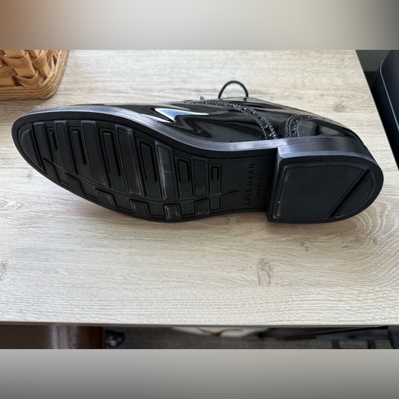 Cole Haan Plain Toe Oxford Black Patent Leather - Picture 7 of 7